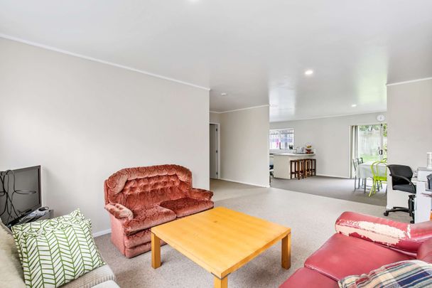 Clendon Park 4 Bedroom For Rent - Photo 1