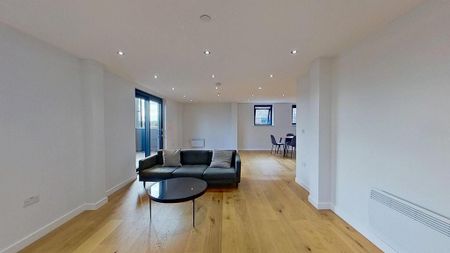 3 bedroom flat to rent - Photo 4