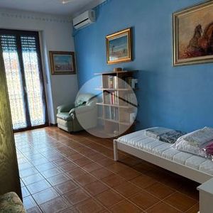 Trilocale in affitto - Photo 2