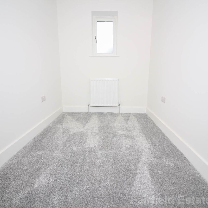 Roughwood Lane, Chorleywood, HP8 - Photo 1