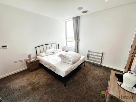3 bedroom apartment to rent - Photo 2