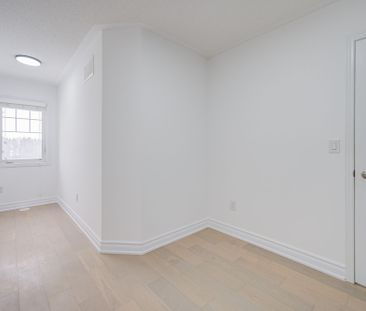 For Lease - 5259 Major Mackenzie Drive, Markham, Ontario - Photo 2