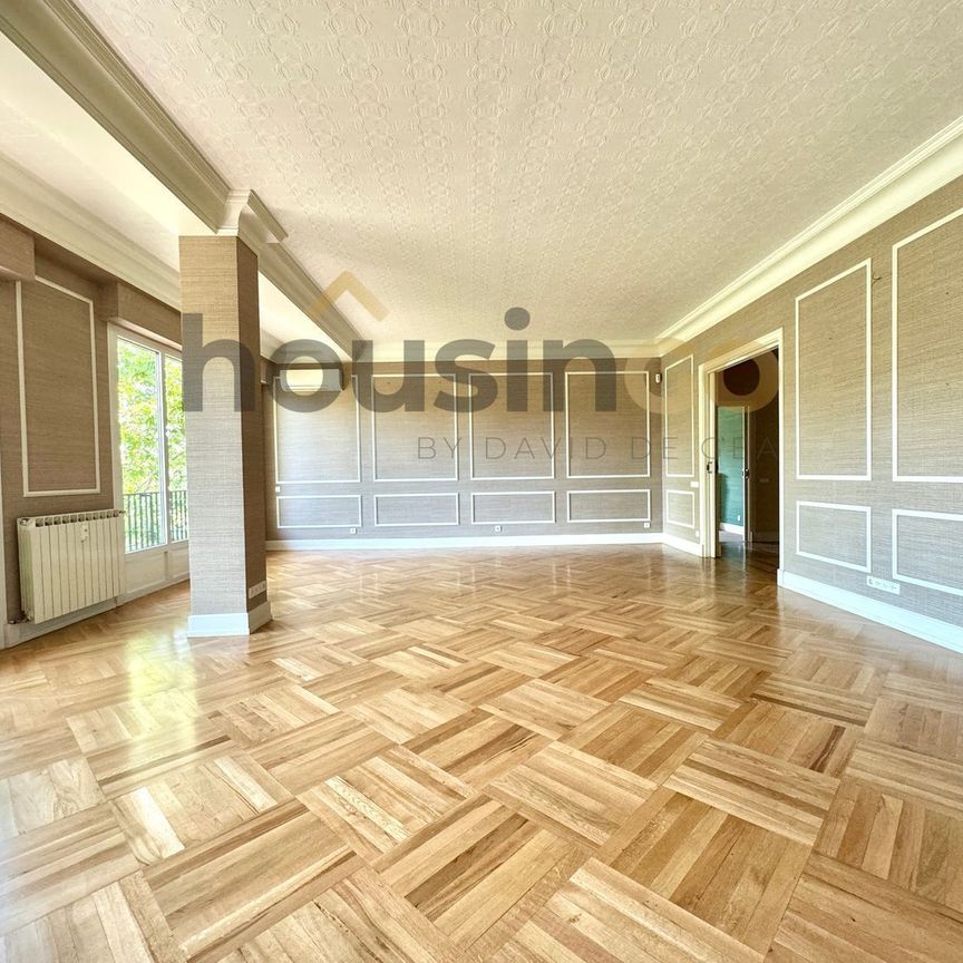 Flat for rent in Madrid (Retiro) - Photo 1