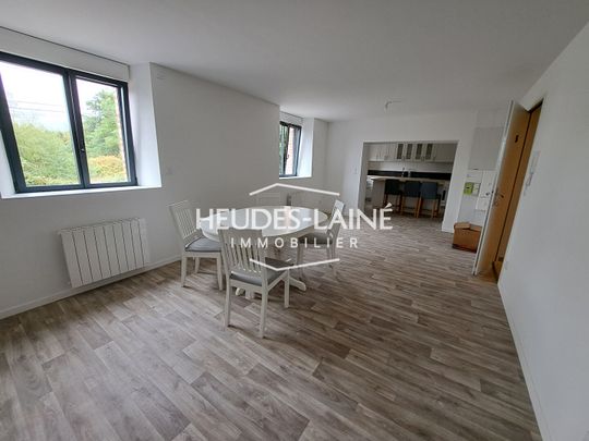 Location Appartement 3 pièces 72m² LE VAL ST PERE 50300 - Photo 1