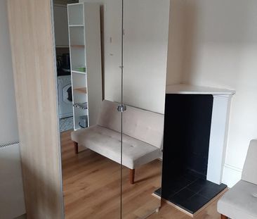 Studio Flat, Cambridge St, SW1V - Photo 2