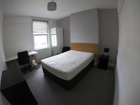 Student letting in Winston Avenue 20, Plymouth - Photo 3