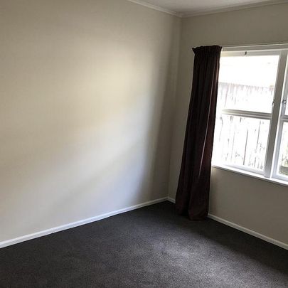 2/1171 Victoria Street - Photo 1