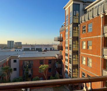 2 Bed Flat, Bailey House, SE18 - Photo 5