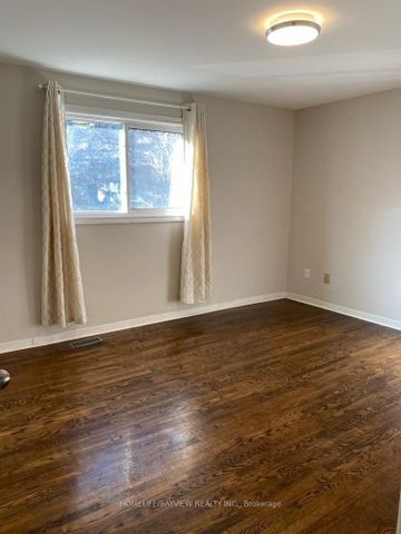 For Lease - 70 Beswick Drive, Newmarket, Ontario - Photo 4