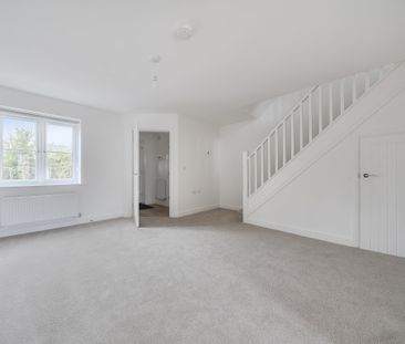 Kingfisher Drive, Northampton - Photo 1