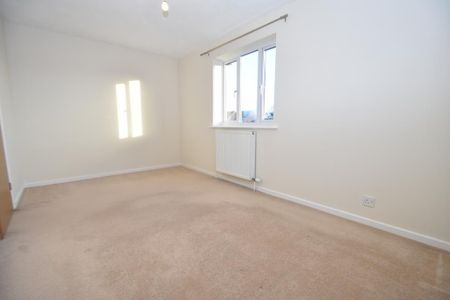 1 bedroom end of terrace house to rent - Photo 2