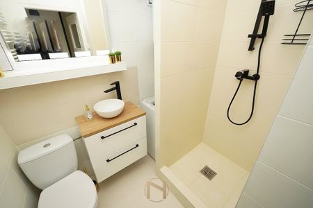 3 pokojowe mieszkanie- os. dolinki - Photo 2