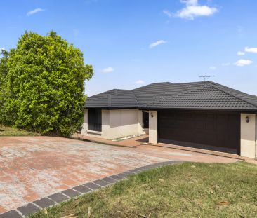 Large Family Home - Photo 2