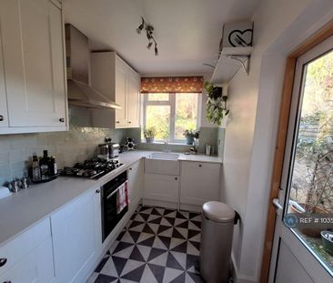 2 bedroom maisonette to rent - Photo 3