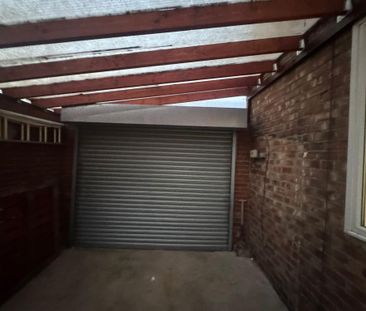 3 bedroom terraced house to rent - Photo 3