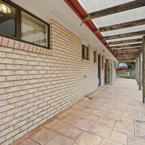 10 Myrtle Court, Kin Kora - Photo 1