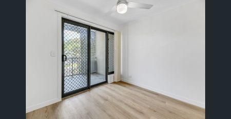 RENOVATED SELF-CONTAINED STUDIO IN THE HEART OF NUNDAH - Photo 5