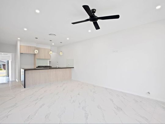 27 Columbus Street, Hamlyn Terrace - Photo 1