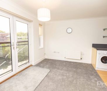 East Bank, Wherry Bank, NR1 1TS - Photo 2
