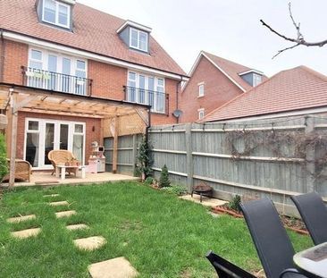 3 bedroom semi-detached house to rent - Photo 2