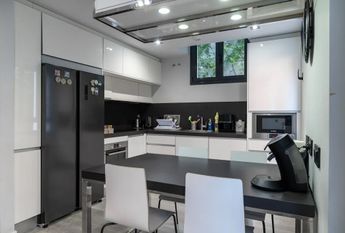 Calle de Pilar de Zaragoza, Madrid, Community of Madrid 28028