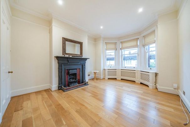 3 bedroom flat to rent - Photo 1