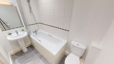 1 bedroom ground floor flat to rent - Photo 4