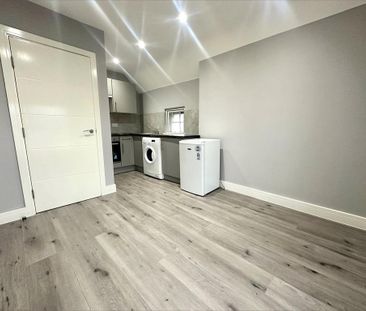 Studio to rent - Photo 3