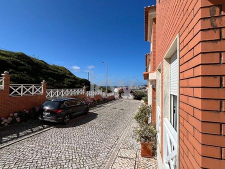 Luxury Apartment for rent in São Martinho do Porto, Portugal - Photo 3