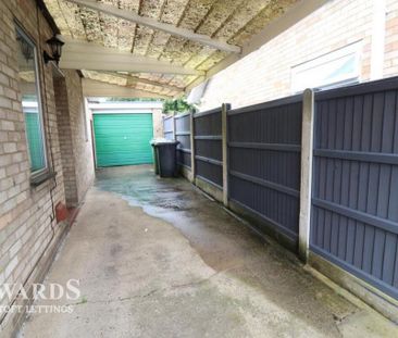 3 bedroom detached bungalow to rent - Photo 4