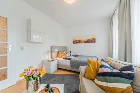 City-Residence: Großzügiges und neu möbliertes Apartment in begehrter Stadtteillage - Photo 4