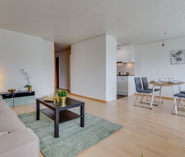 Geniessen Sie sonnige Momente auf dem Balkon! - Foto 1