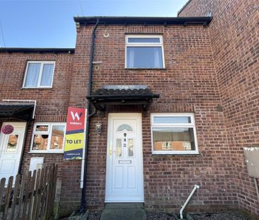 2 bedroom terraced house to rent - Photo 2