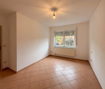 Gepflegte 2-Zimmer-Einliegerwohnung mit separaten Eingang - in ruhi... - Photo 1