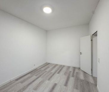 Renovierte 2-Zimmer mit Einbauküche und Stellplatz - Foto 3
