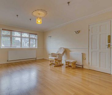 6 bedroom detached house to rent - Photo 3