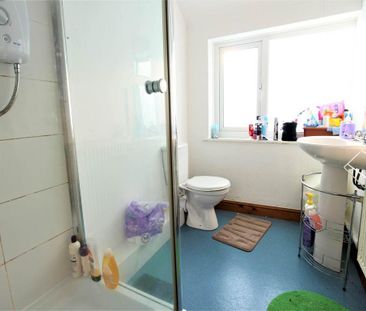 4 bedroom house to rent - Photo 2