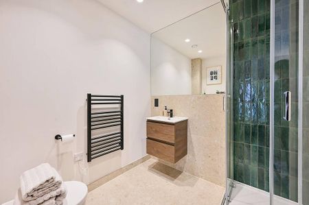 3 bedroom flat to rent - Photo 3