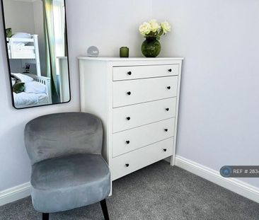 1 bedroom in a house share to rent - Photo 5