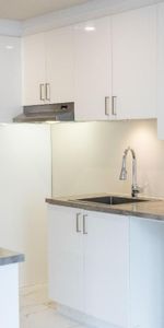 5.5 sur deux étages à St-Sauveur - Photo 4