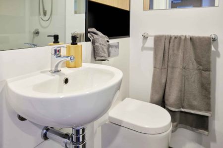 4 Bedroom Ensuite, King Single Bed - Photo 2