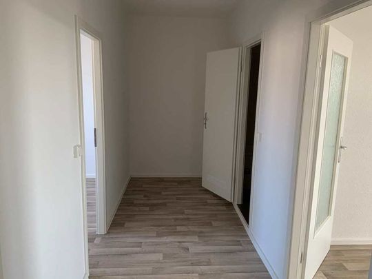 Großzügige 3-Zimmerwohnung mit Balkon u. Weitblick - Foto 1