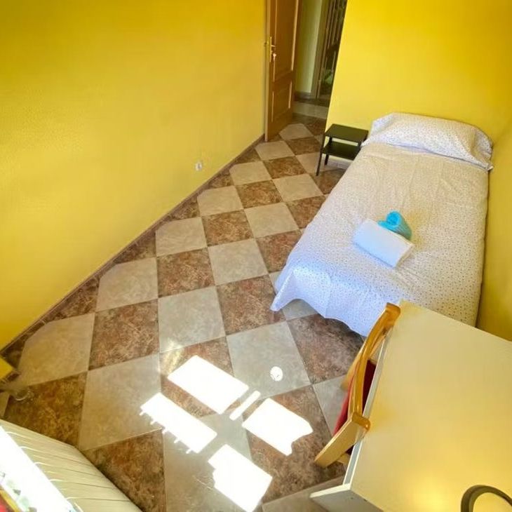 Calle del Cabo Machichaco, Madrid, Community of Madrid 28053 - Foto 1