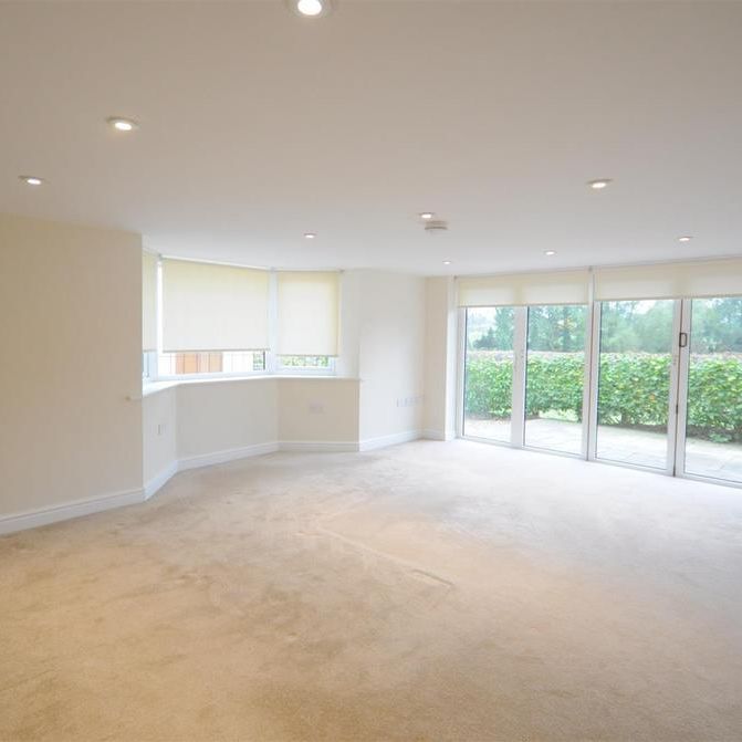 4 bedroom detached house to rent - Photo 1