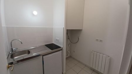 location Appartement T1 DE 37.81m² À NEUILLY SUR SEINE - Photo 2