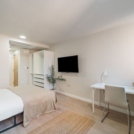 2 Bournbrook Road ALL BILLS INCLUDED - Photo 1