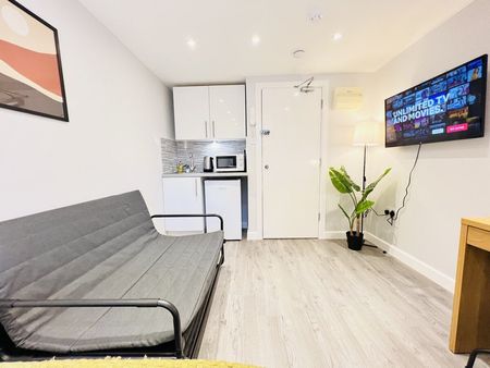 Wolftencroft Close - Photo 4