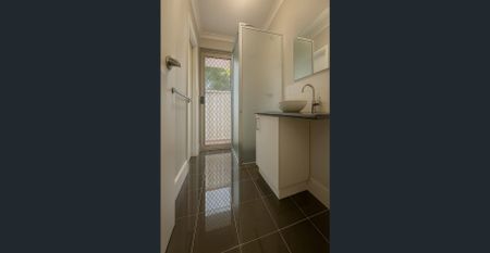 Comfort Meets Location Convenience – 3x2 Family Home in Woodbridge! - Photo 5