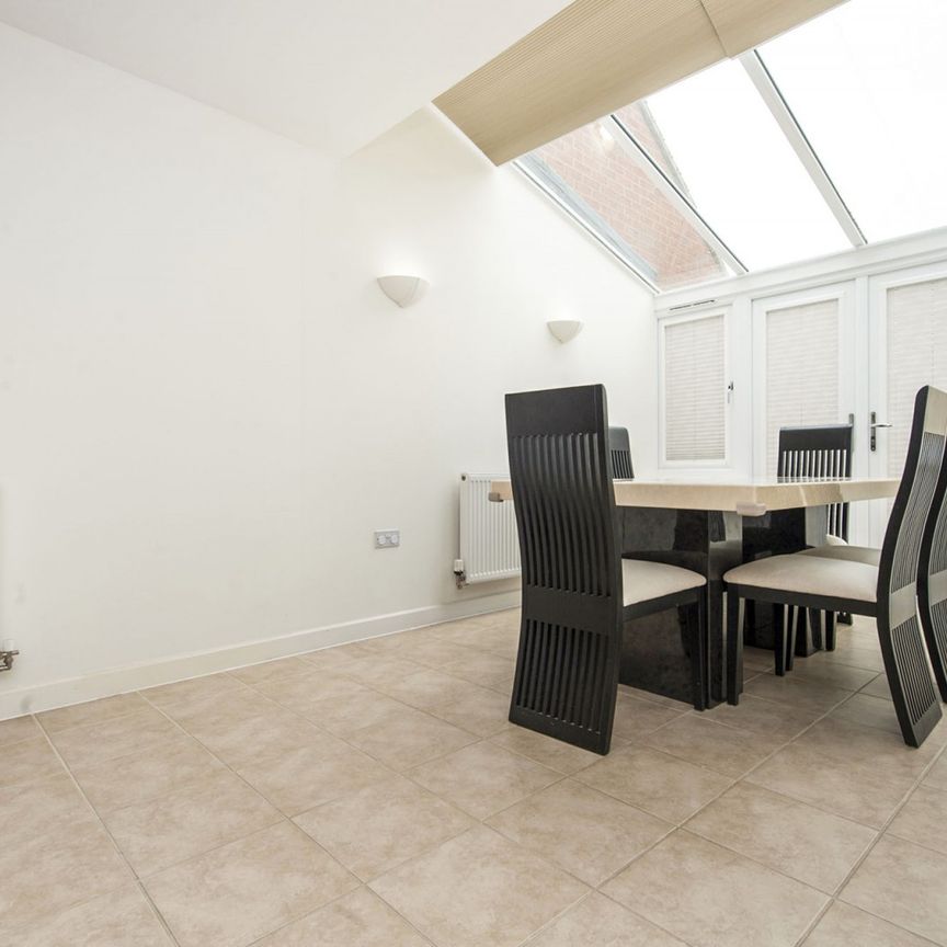 4 bedroom detached to rent Russ Avenue, Faringdon - Photo 1