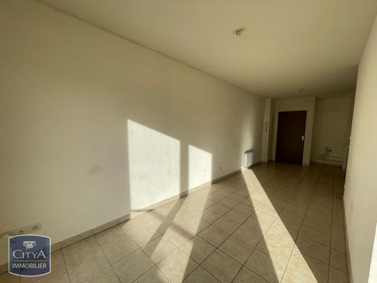 Location Appartement 1 pièce 38m² BEZIERS 34500 - Photo 1